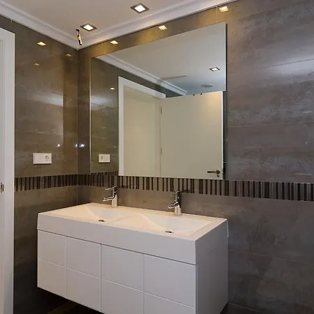 Salacia Apartment *